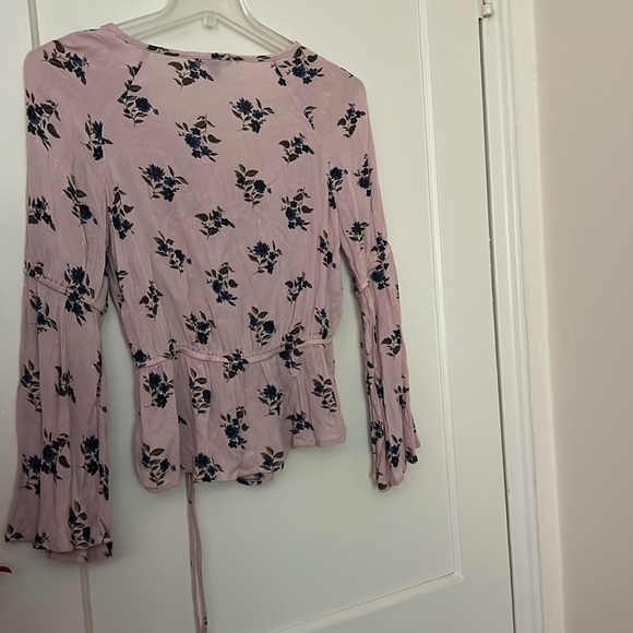 american eagle pink long sleeve size: M - Picture 5 of 7